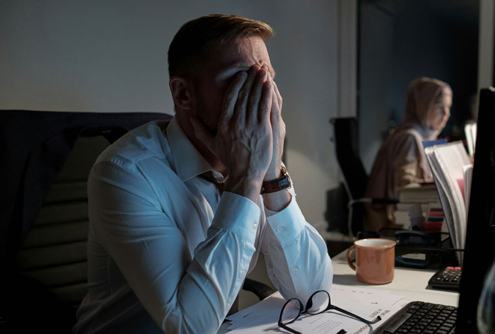 Man Furious At Childfree Coworker For Ruining His Paternity Leave, Gets A Reality Check Man Furious At Childfree Coworker For Ruining His Paternity Leave, Gets A Reality Check