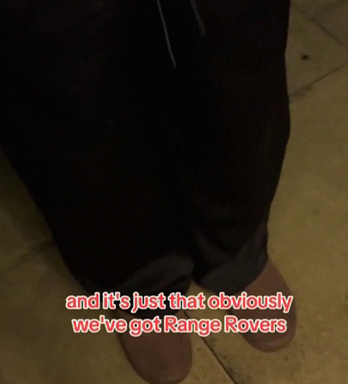 Karen Comes To Woman’s Home To Judge Her Car As It’s Not As Nice As The Rest In The Neighborhood Karen Comes To Woman’s Home To Judge Her Car As It’s Not As Nice As The Rest In The Neighborhood