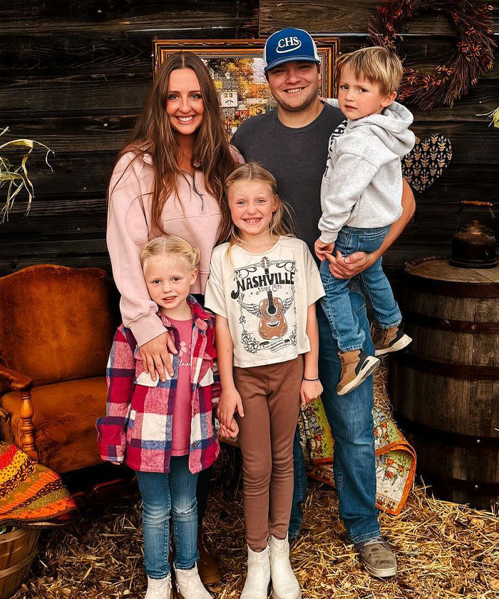 &ldquo;Life Happens&rdquo;: Wife Left At The Airport After Husband Gets Her Birthday Wrong On Plane Ticket