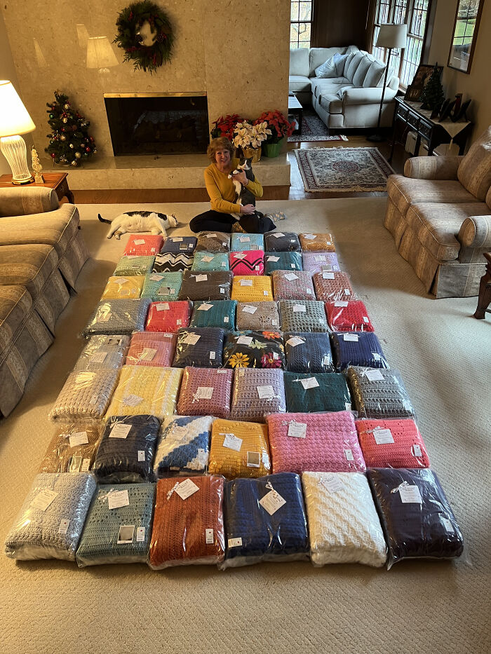 My Mom Crochets And Donated 48 Blankets To Sick Children This Year