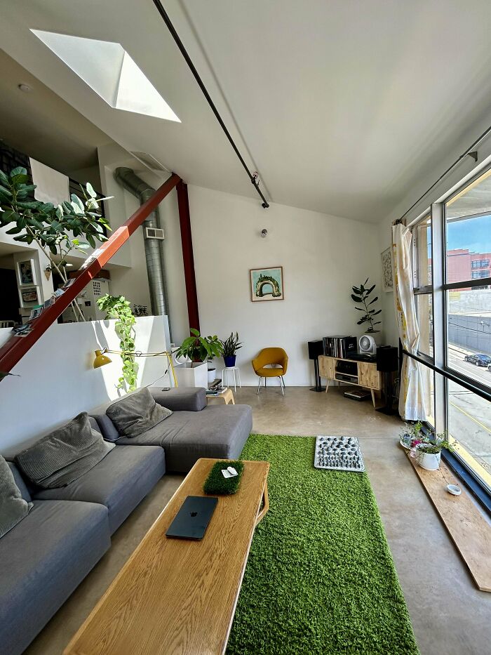 After 21 Years Of Cohabitating, I Am Living Alone And Decorating My Way. My Loft