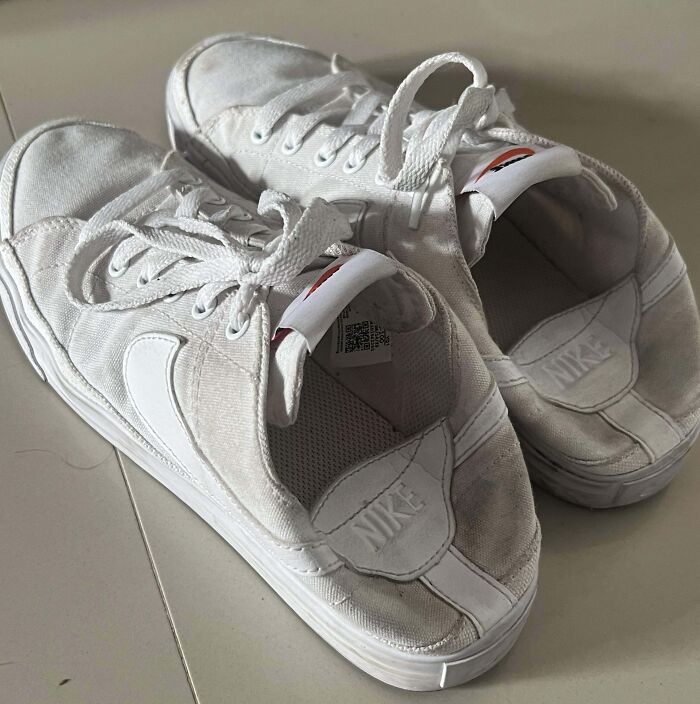 How My Wife Wears Shoes