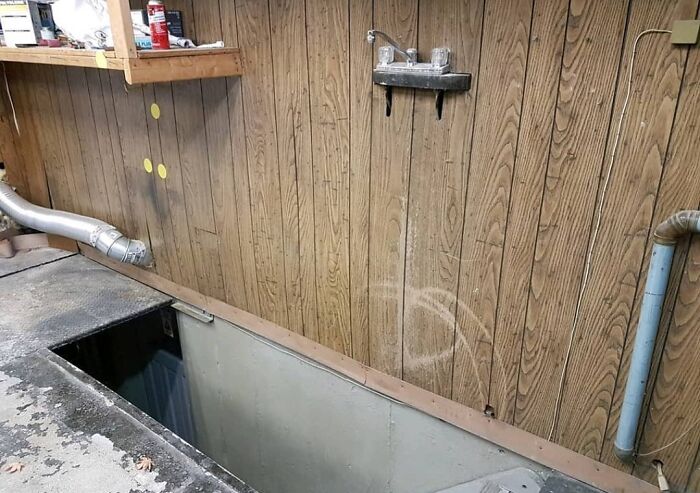 Another Interesting Showing. I Don't Need To Wash My Hands That Bad