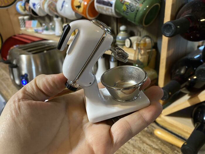 What Is This? A Stand Mixer For Ants?!