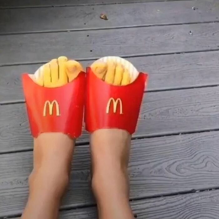 50 Of The Most Cursed Images For People Who Have A Higher Tolerance For Weirdness