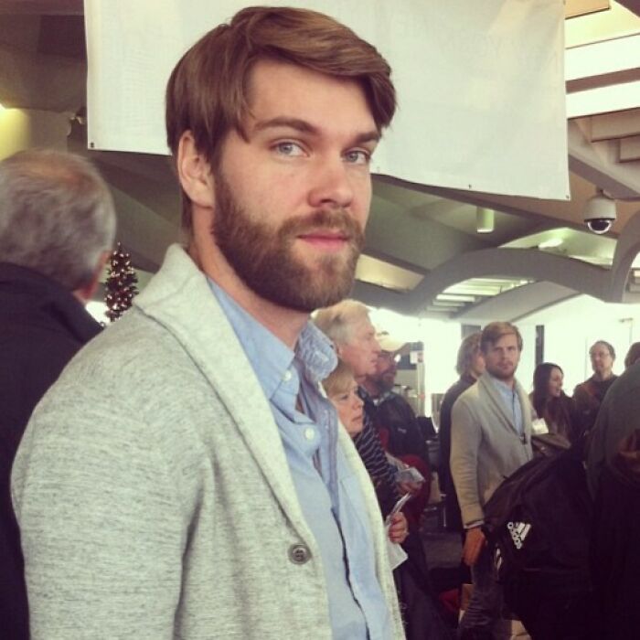 Friend Discovered His Doppleganger At The Airport Today. Neither Were Pleased