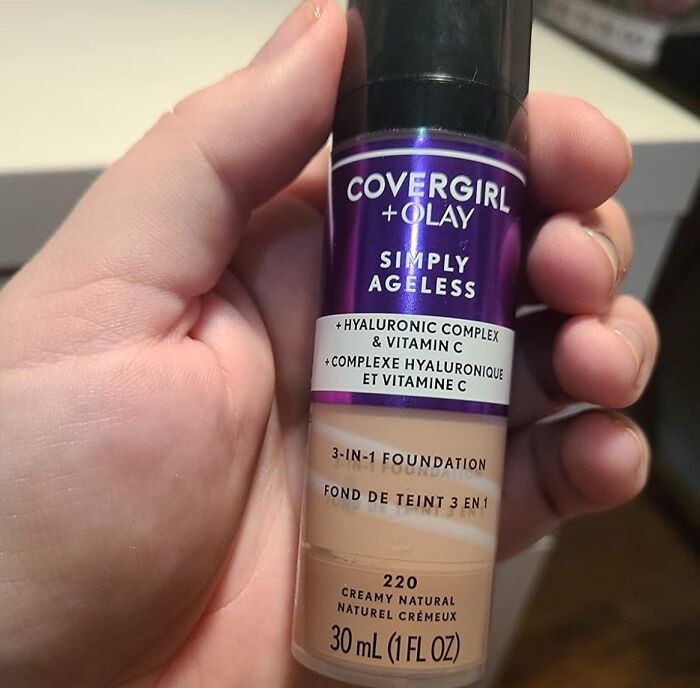 This Covergirl & Olay Simply Ageless 3-In-1 Liquid Foundation Is Like A Time Machine For Your Face, Blurring Imperfections And Leaving You With A Youthful, Radiant Glow