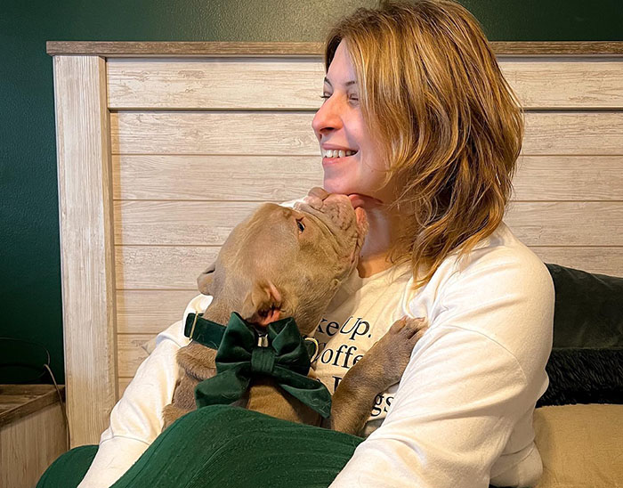 Lovely Pitbull Can&rsquo;t Stop Hugging Woman Who Gave Him Foster Home, Goes Viral When Pics Spread Online