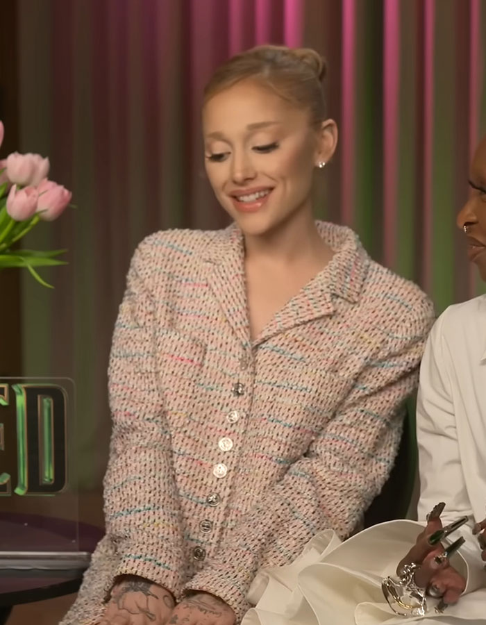 Resurfaced Ariana Grande Interview Has 'Wicked' Fans Baffled Over How "Different" She Is Now