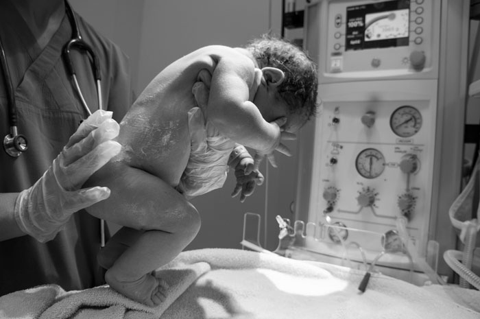 Doctor Runs Out Of Delivery Room After Her Long Nails Cost Newborn Her Life Doctor Runs Out Of Delivery Room After Her Long Nails Cost Newborn Her Life