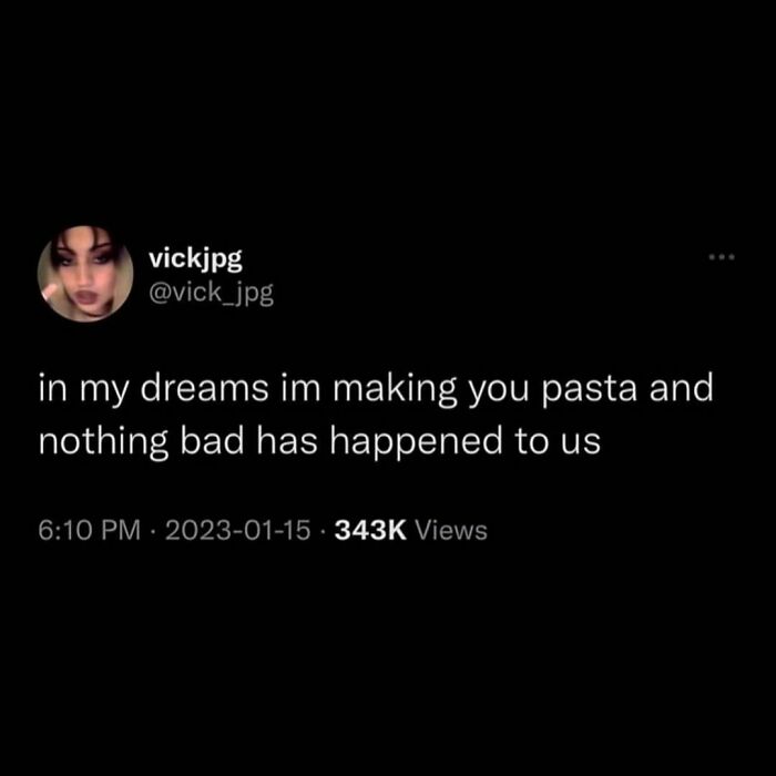 A tweet about making pasta, capturing the essence of funny memes with lighthearted humor.