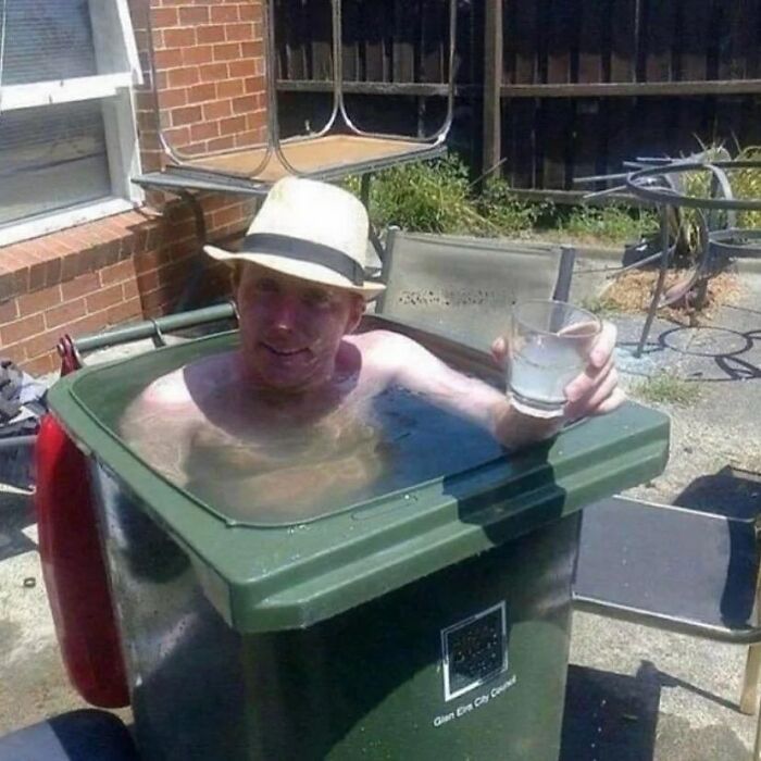 50 Of The Most Cursed Images For People Who Have A Higher Tolerance For Weirdness