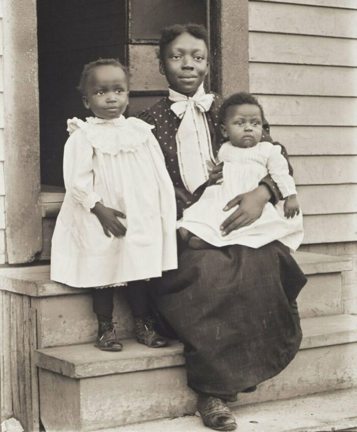 Portrait Of Angeline Perkins With Her Children, Nellie And William. Worcester, Massachusetts, Circa 1900