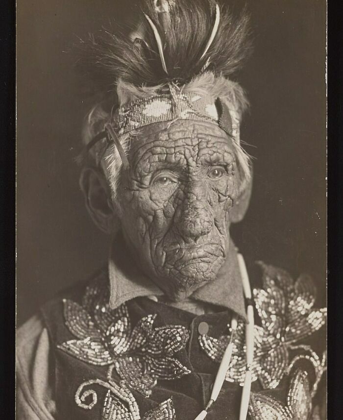Portrait Of John Smith, A Chippewa Native American. He Was Also Known As Gaa-Binagwiiyaas, Amongst Other Names