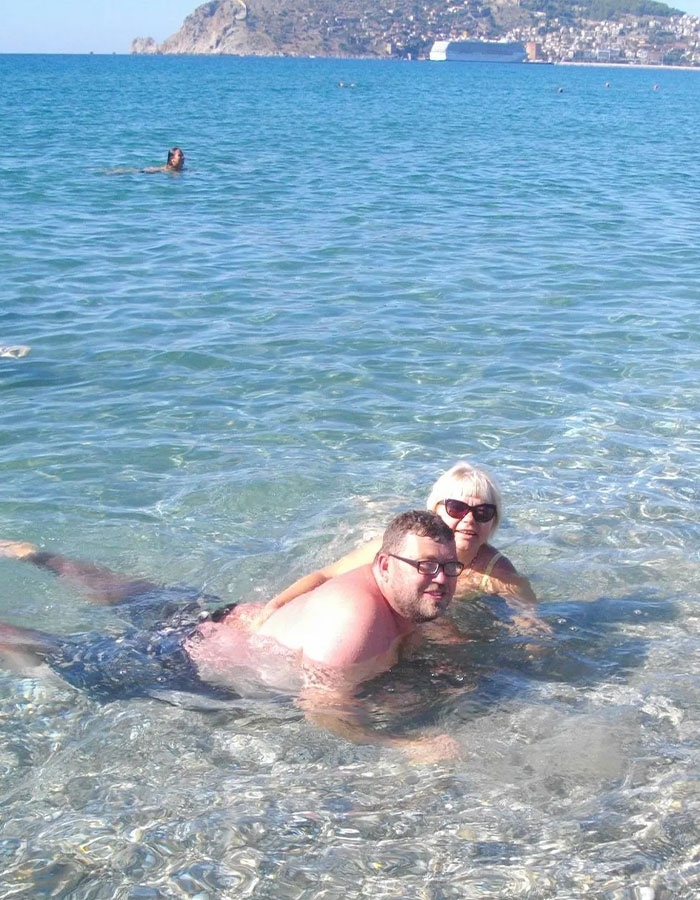 Man Passes Away After Being Scratched By His "Kind And Harmless" Cat Man Passes Away After Being Scratched By His "Kind And Harmless" Cat