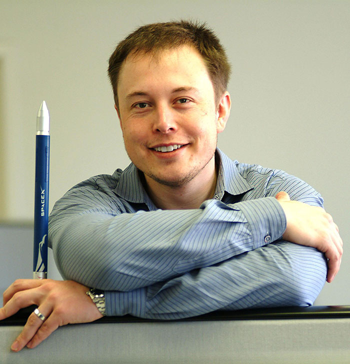 &ldquo;I&rsquo;m A Time-Travelling Vampire Alien&rdquo;: Elon Musk Makes Stunning Claim He&rsquo;s 3,000 Years Old