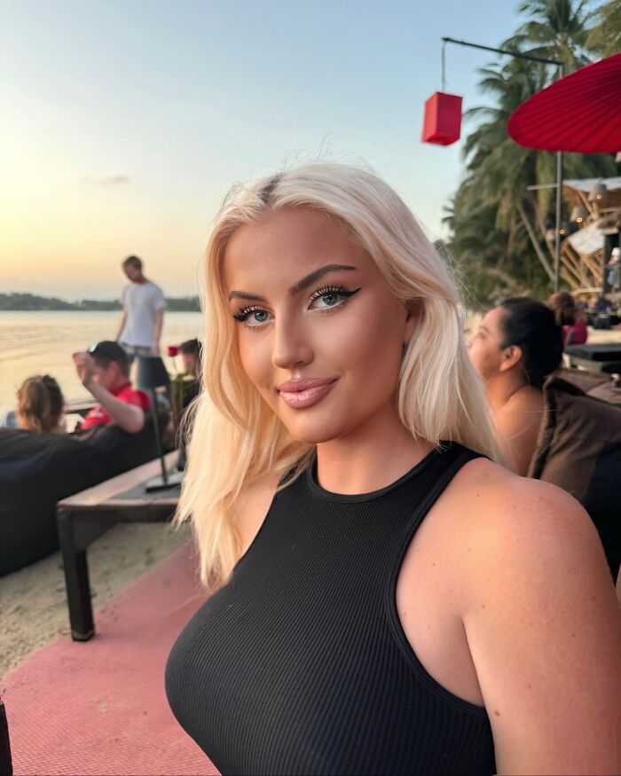 "First Baby Ever On Mars": Model Wants To Carry Elon Musk&rsquo;s Child And Give Birth On The Red Planet