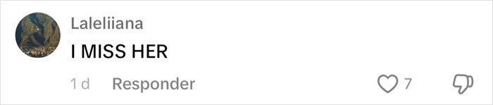 Resurfaced Ariana Grande Interview Has 'Wicked' Fans Baffled Over How "Different" She Is Now