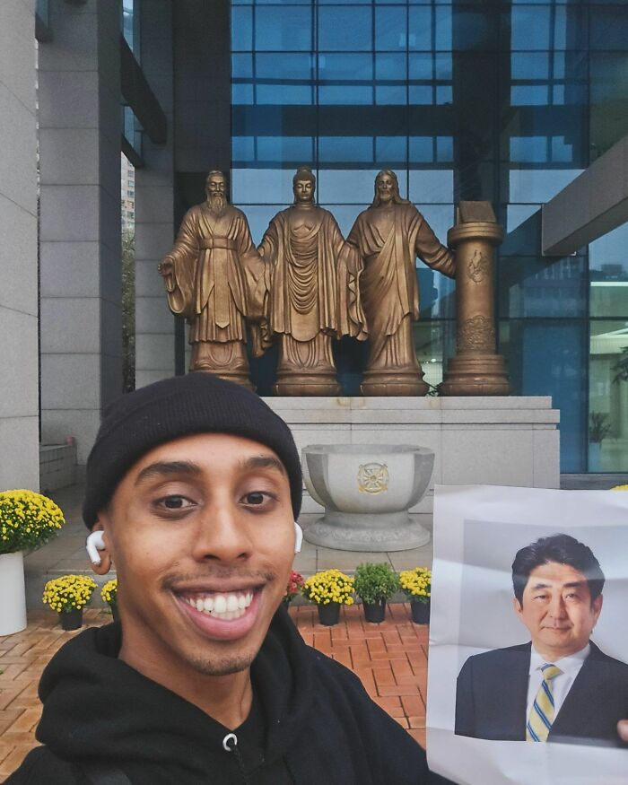 Controversial Streamer Johnny Somali Attacked, Banned From Leaving South Korea Over Lewd Stunts Controversial Streamer Johnny Somali Attacked, Banned From Leaving South Korea Over Lewd Stunts