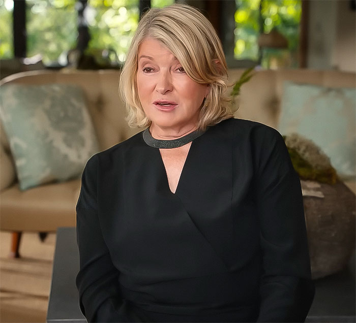 Outrage Sparked As Martha Stewart Pushes &ldquo;Touchy&rdquo; Drew Barrymore Away In &ldquo;Creepy&rdquo; Interview