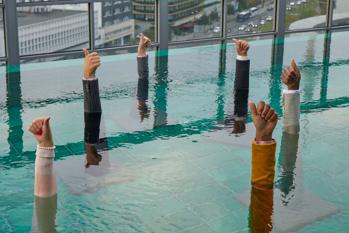 Artist Uses Hyperrealistic Sculptures To Explore Society Through Absurdity Artist Uses Hyperrealistic Sculptures To Explore Society Through Absurdity