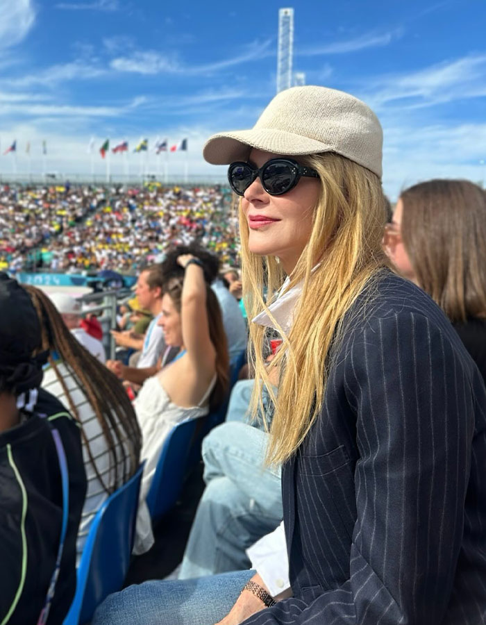 Nicole Kidman Breaks Silence On Viral Tom Cruise Divorce Celebration Meme: "I Know That Image!"