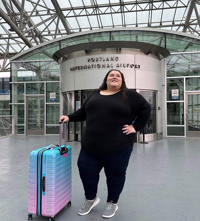 &ldquo;Nothing In Life Is Free&rdquo;: Plus-Size Traveler Slammed For Demanding Free Extra Plane Seats