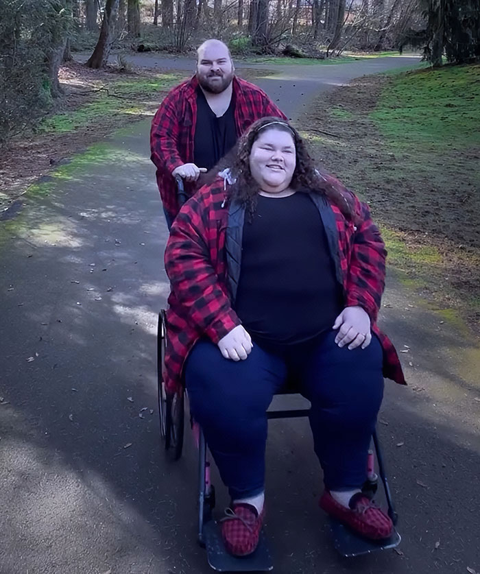 &ldquo;Nothing In Life Is Free&rdquo;: Plus-Size Traveler Slammed For Demanding Free Extra Plane Seats