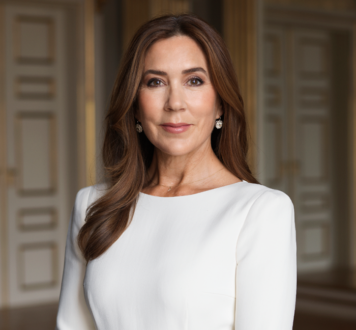 Queen Mary Of Denmark’s New Portrait Shows Tribute To Marriage: Has She “100% Forgiven Him?” Queen Mary Of Denmark’s New Portrait Shows Tribute To Marriage: Has She “100% Forgiven Him?”