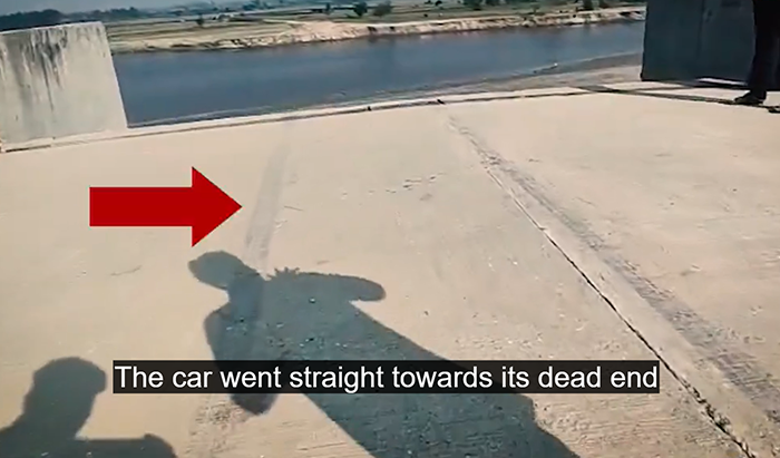 Unfinished bridge with a marked dead end, highlighting concerns over alleged Google Maps direction errors. Unfinished bridge with a marked dead end, highlighting concerns over alleged Google Maps direction errors.