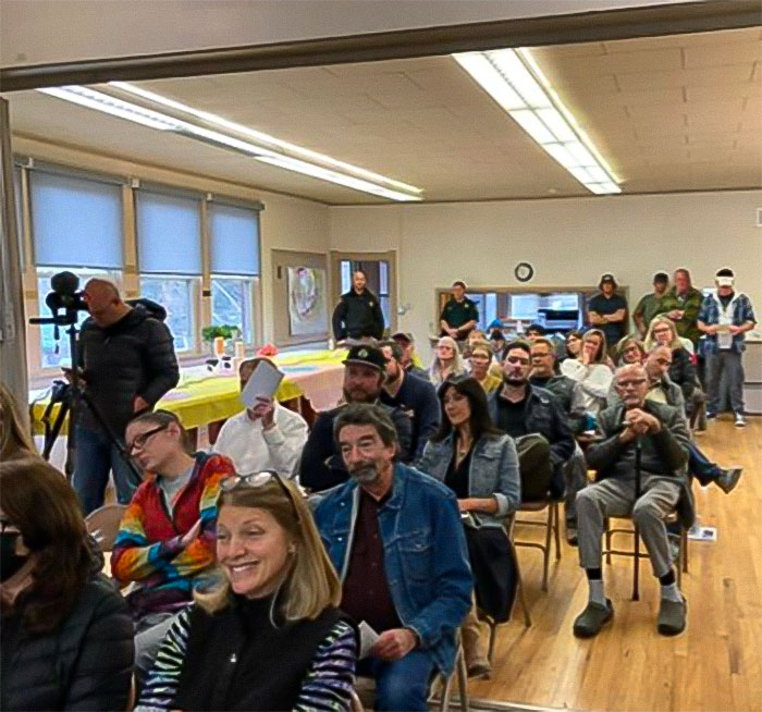 "Imagine The Noise": Woman Buys Dream House Only For Strangers To Turn It Into Tourist Spot