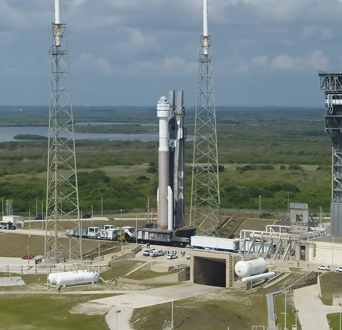 Stranded Astronauts Are Surviving On Soup Made With Their Urine: "Totally Different Pea Soup" Stranded Astronauts Are Surviving On Soup Made With Their Urine: "Totally Different Pea Soup"