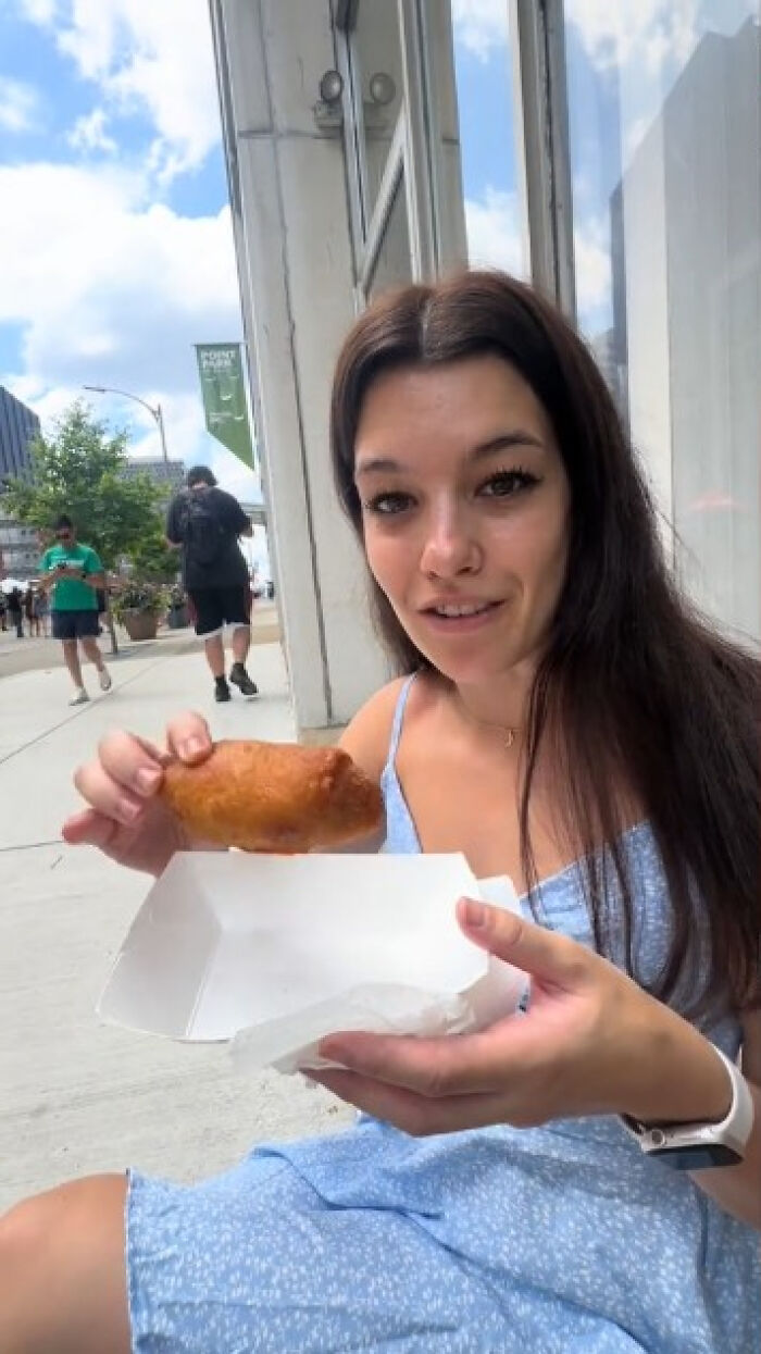 "Crazy": Woman Ends Up In The ER With Swollen Face After Visiting Pickle-Themed Food Festival "Crazy": Woman Ends Up In The ER With Swollen Face After Visiting Pickle-Themed Food Festival