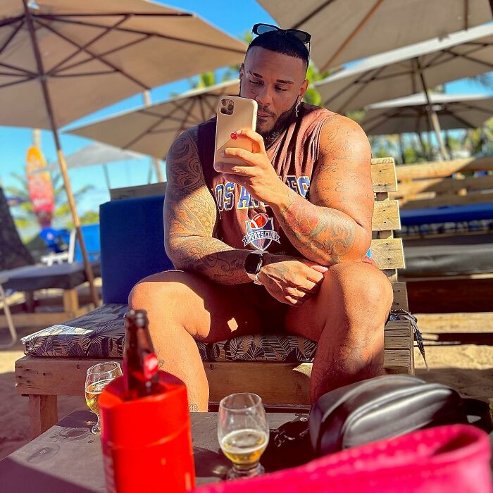 Nayron Santos Felipe Went From Obesity To Fitness In 12 Months, And Here&rsquo;s His Amazing Transformation