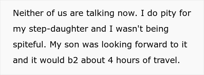 Lady Goes Ballistic Over BF&rsquo;s Advice On Her Daughter&rsquo;s Kayaking Outfit, Gets Upset When He's Right