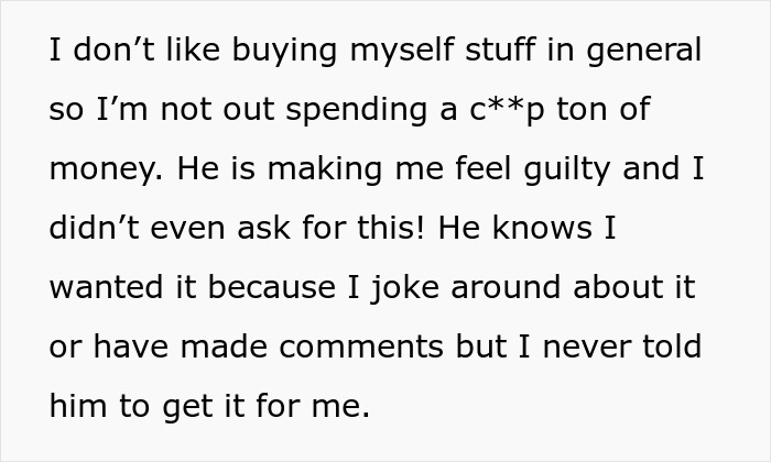 Man Ruins Wife&rsquo;s Christmas Surprise By Talking About Her Pricey Gift, She Doesn&rsquo;t Want It Anymore