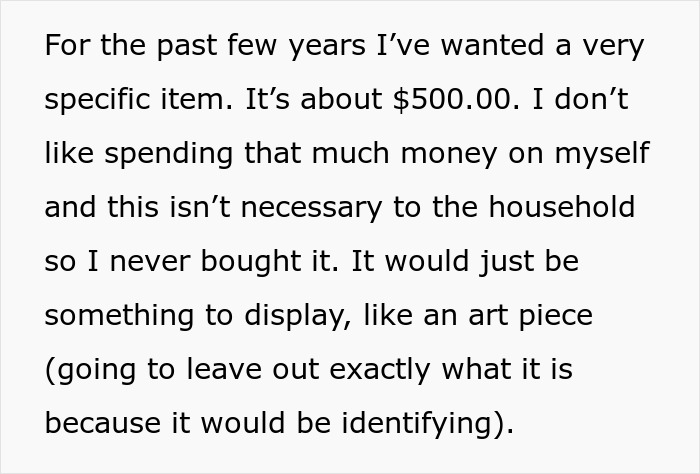 Man Ruins Wife&rsquo;s Christmas Surprise By Talking About Her Pricey Gift, She Doesn&rsquo;t Want It Anymore