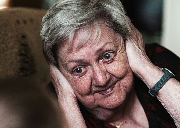 “Most Awkward 20 Seconds Of My Life”: 30 Hilariously Awkward Moments In Serious Situations