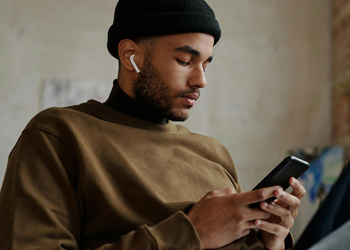 30 People Who Lost A Best Friend Shared What Happened