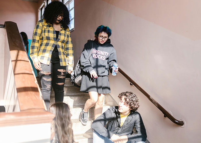 30 People Who Lost A Best Friend Shared What Happened