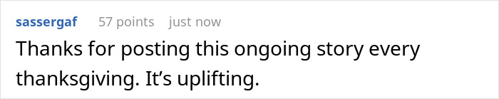 Comment praising the uplifting viral story of strangers celebrating Thanksgiving together.