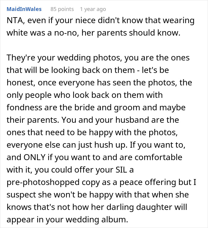 &ldquo;My Niece Was Ugly&rdquo;: Teen Wears White To Aunt&rsquo;s Wedding, Ends Up Photoshopped In The Pictures