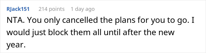 Reddit comment about a woman canceling a last-minute family cruise plan. Reddit comment about a woman canceling a last-minute family cruise plan.