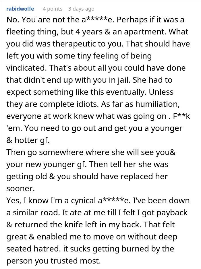 Man Humiliates Wife At Her Workplace After Discovering Her Disgusting 4-Year-Long Secret Man Humiliates Wife At Her Workplace After Discovering Her Disgusting 4-Year-Long Secret