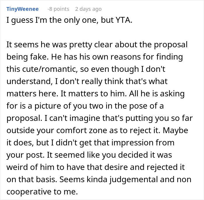 Reddit comment discussing a fake proposal in Paris, analyzing people's comfort zones and perceptions. Reddit comment discussing a fake proposal in Paris, analyzing people's comfort zones and perceptions.