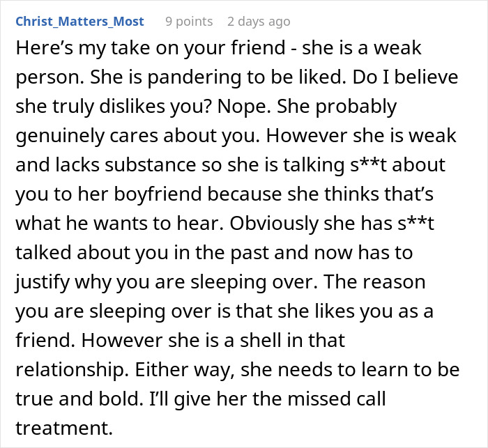 Screenshot of a message discussing a woman's friend, perceived as weak and insincere, revealing hidden feelings.