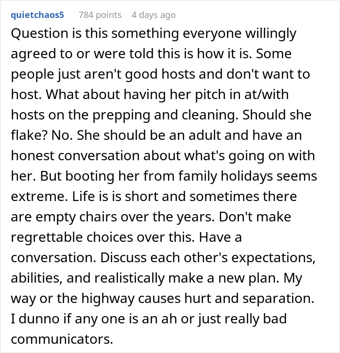 “Am I A Jerk For Uninviting My Daughter To Thanksgiving Since She Won’t Host It?” “Am I A Jerk For Uninviting My Daughter To Thanksgiving Since She Won’t Host It?”