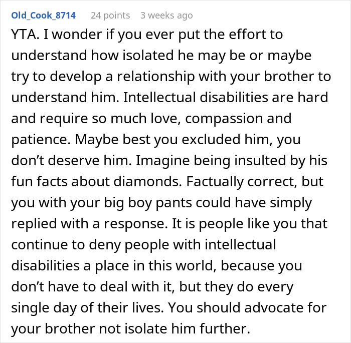 Brother Dominates Every Family Gathering With His ‘Fun Facts’, Gets Excluded From Wedding Brother Dominates Every Family Gathering With His ‘Fun Facts’, Gets Excluded From Wedding