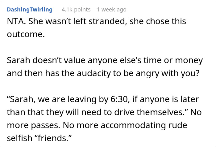 Group Leaves Friend After She’s Late Yet Again, Sparks Major Friendship Fallout Group Leaves Friend After She’s Late Yet Again, Sparks Major Friendship Fallout