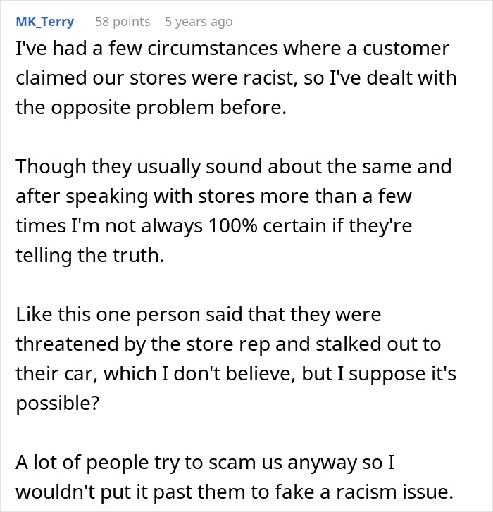 Text post discussing experiences with customer complaints and potential store racism issues.